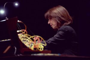 Suzanne Ciani Instagram - I’m having an incredible time on tour! Here’s a photo from Thursday evening’s concert in Bologna at Angelica Festival.

See everyone tonight in Madrid at @caixaforum !