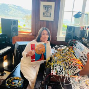 Suzanne Ciani Instagram - “Golden Apples of the Sun” by Suzanne Ciani & Jonathan Fitoussi is 6 months old ✨✨✨

Obliques records
#suzanneciani #jonathanfitoussi