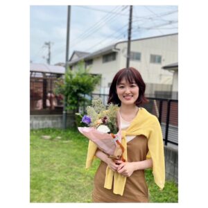 Suzuka Ohgo Instagram - 【出演のお知らせ】

9月22日(金)　深夜24時12分
ドラマ24 「初恋、ざらり」

ちらりしてます🤗ぜひ😌
#初恋ざらり #テレビ東京 #💐