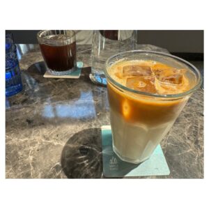 Suzuka Ohgo Instagram - バリスタ世界チャンピオンのカフェ☕️
店員さん、台湾語も英語も日本語も話せるの本当にすごい😭✨

#taiwan #台北 #coffee #simplekaffa #☕️