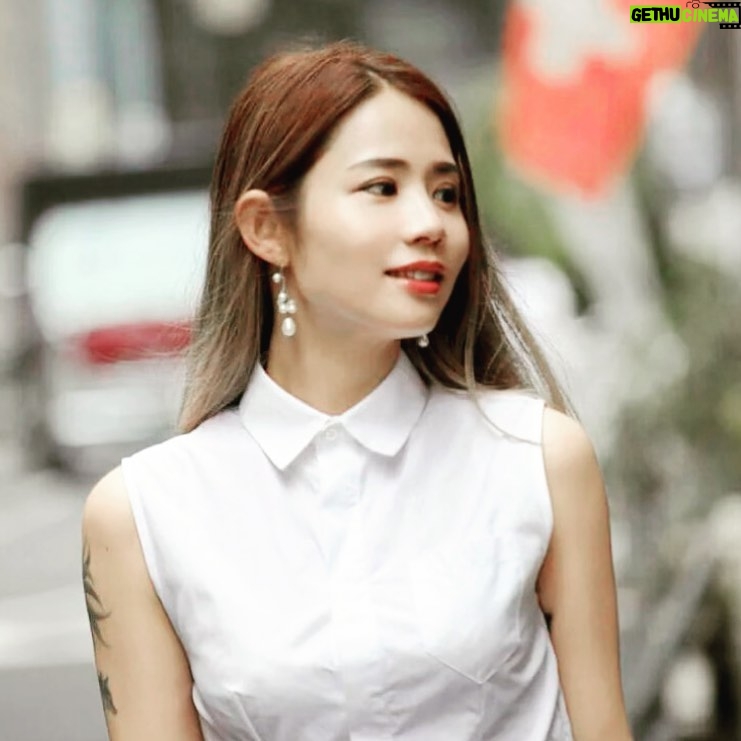 Suzumi Suzuki - 493 Likes - POPEYE interview cut.
Dress: #dsquared2