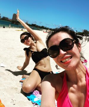 Suzumi Suzuki Instagram - By the sea. 
#okinawatrip #chatan #arahabeach