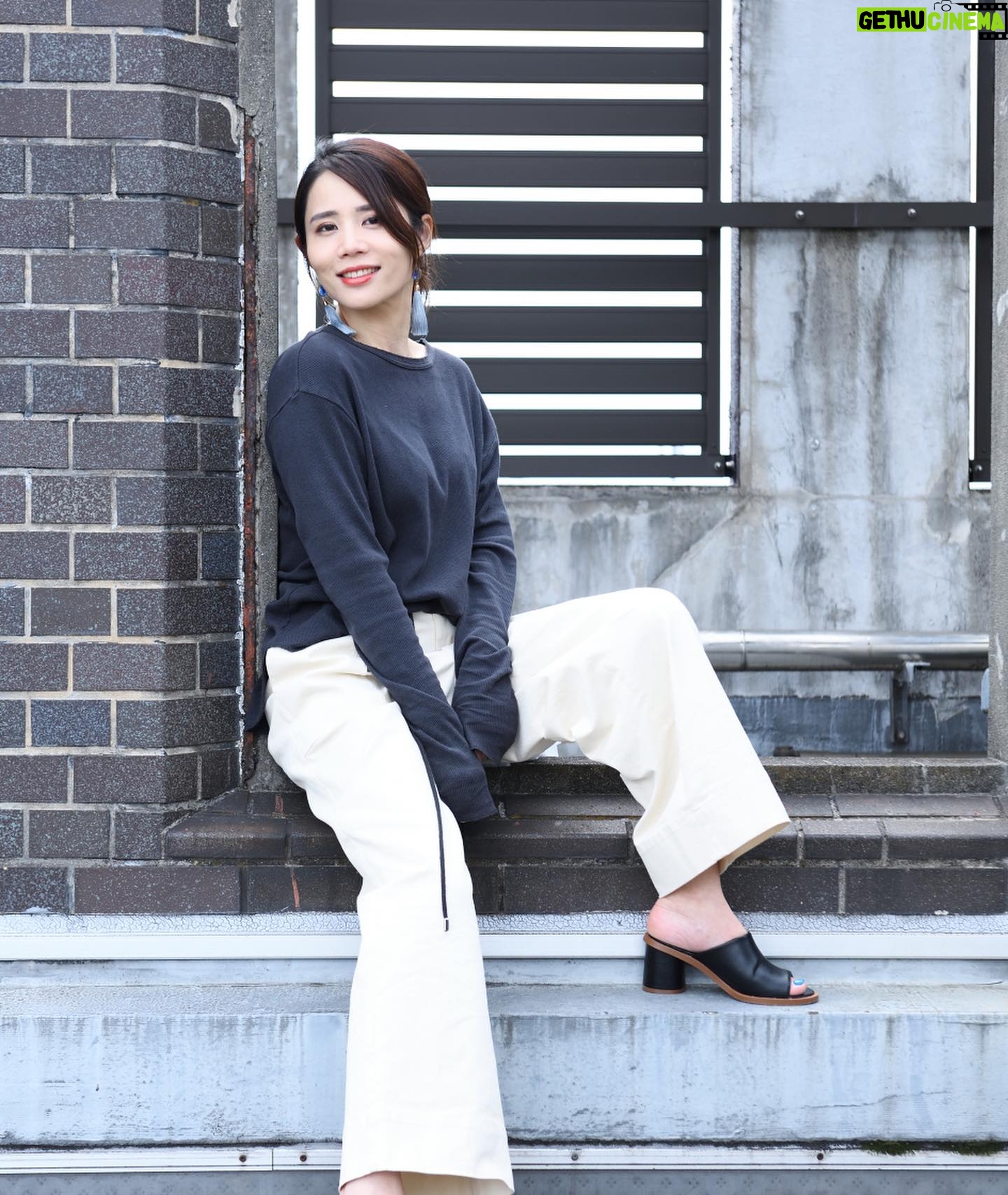 Suzumi Suzuki - 702 Likes - ダヴィンチ8月号にインタビュー載ってます。ぜひ読んでください。
"Da Vinci" interview cut, up on the roof of Shincho-sha building.
#davinci #photoshooting #todayful #lappartement