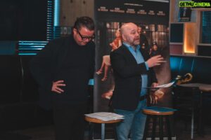 Sven de Ridder Instagram - De persvoorstelling van PRISON PARTY viel in de smaak! Vanaf 29 februari kan je deze zware jongens komedie bewonderen in @theater_elckerlyc 

www.svenderiddercompany.be

📷 @its.ive.89 

#svenderiddercompany #prisonparty #bijonsistplezant #lente2024