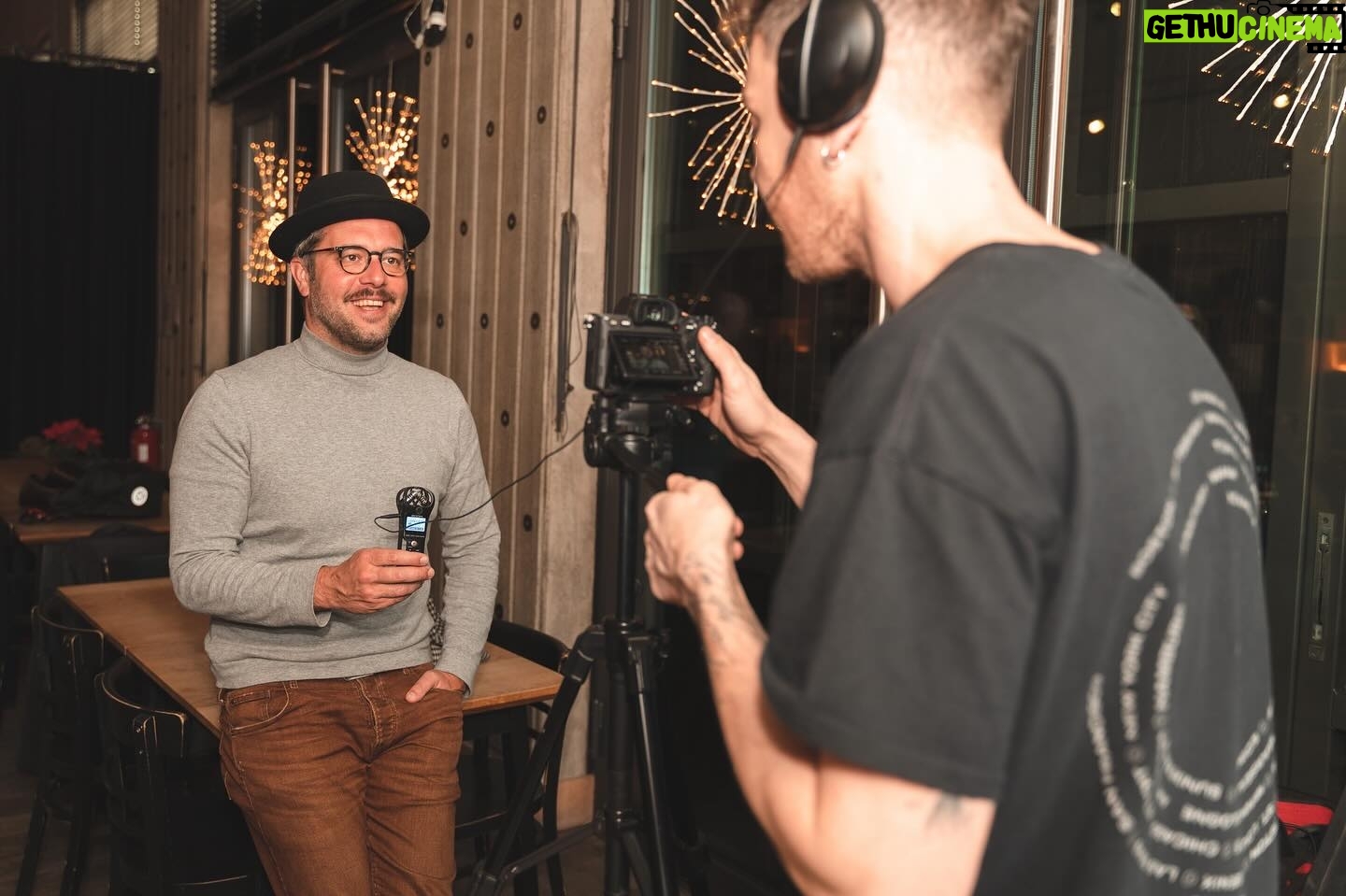 Sven de Ridder - 462 Likes - De persvoorstelling van PRISON PARTY viel in de smaak! Vanaf 29 februari kan je deze zware jongens komedie bewonderen in @theater_elckerlyc
www.svenderiddercompany.be
📷 @its.ive.89
#svenderiddercompany #prisonparty #bijonsistplezant #lente2024