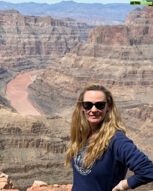Sven de Ridder Instagram - Happy Birthday love of my life ♥️.
You are the river in my canyon…
Love you forever & always.

#mywife #myfriend #mylove