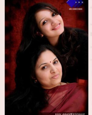 Swetha Gai Instagram - Been a mommy’s girl since day 1 😅
Hasn’t changed one bit. Happy Mother’s Day Ma ❤️🌸😘

Thanks for following me wherever I go 😅