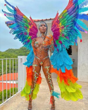 Sydelle Noel Instagram - Nothing like a #Grenada Carnival 🇬🇩

#Spicemas2023 #PrettyMas #SocaMusic #SydelleNoel 

👙: @oroluxurycarnivalgnd 
💄: @idonniemua 
📷: @trinlee_adg @risystyle