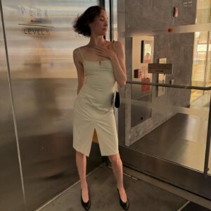 Sydney Lemmon Instagram - Friends and dresses