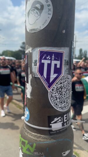 Széki Attila Instagram - 💜🇭🇺🔥