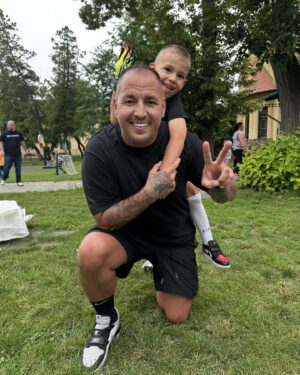 Széki Attila Instagram - Ovis apák napja🥹💜
Szeretlek kisfiam!