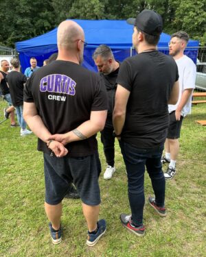 Széki Attila Instagram - Megérkeztünk BŐS!!!
Gyertek és bulizzunk együtt💜

#CURTIS #TEAMCURTIS