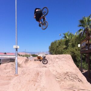 T.J. Lavin Instagram - I never knew to call it fold and hold but that’s what I tried to do. Haha #bmx #bmxfamily #shoulderbleed