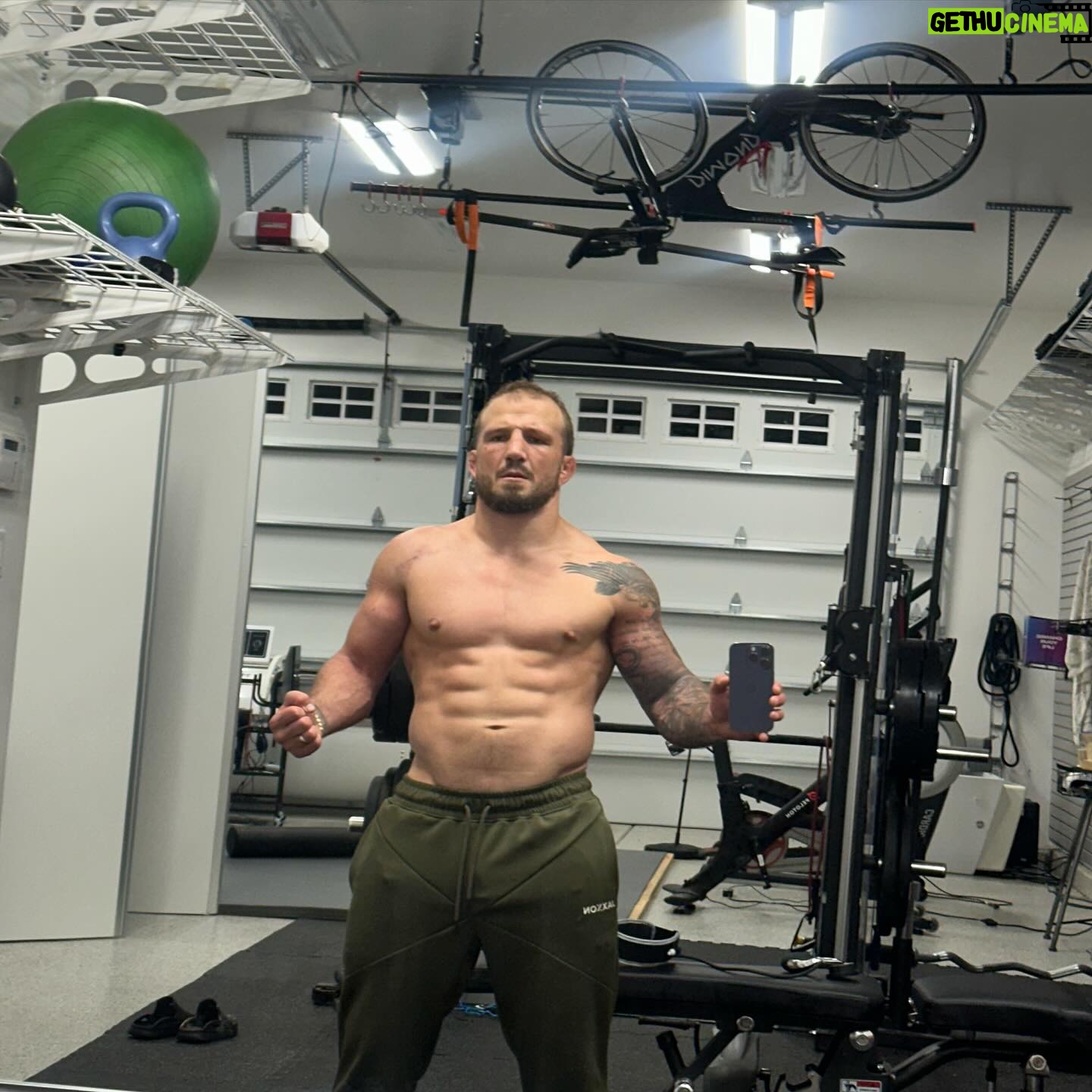 TJ Dillashaw - 32.2K Likes - Planting seeds of hard work last year, ready to harvest success this year. Patience pays off. 💪🌱 #NewYearNewRewards