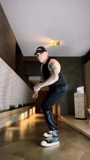 Taboo Instagram - "Sometimes the  flow in my movements is  simplified and other times I may take a lot of different Turns to get 2 where I am going!! I will make sure to always be in control and Never spin out of control " this is how I would signify this freestyle piece for today !! I love rocking to the outro of my humps on my album monkey business , it's called "So Real "  with my brother @keithharrisexperience on piano !!