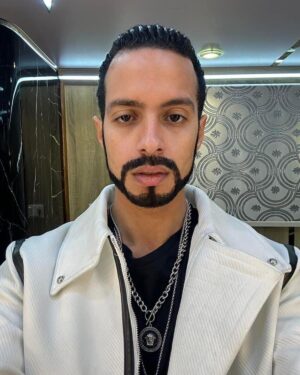 Taha Desouky Instagram - كل سنة وانتوا طيبين 
استنوني ابتداء من بكرة ان شاء الله في دور "وجيه" في مسلسل "الصفارة "
شكرا جدا لكل حد وثق فيا ودعمني و وقف جنبي من اهلي واصحابي واساتذتي ويارب ابقى عند حسن ظنكوا جميعا و اكون ضيف خفيف عليكوا في رمضان .
مسلسل الصفارة - رمضان ٢٠٢٣
بطولة أستاذي واخويا الكبير أحمد أمين
إخراج أ/ علاء إسماعيل 
انتاج : @mediahubadvertising 
Management: @ginger__tm