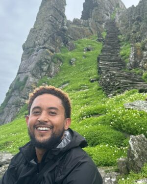 Tahj Mowry Instagram - Latitude: 51° 45' 59.99" N
Longitude: -10° 31' 59.99" W