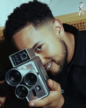 Tahj Mowry Instagram - @26magazine 🎥

“Outside of my cooking, I’m low-key a great barista [HA!] I pull off pretty good lattes & every now & then some equally as good latte art believe it or not! -Catch me on the right day & you might end up with a pretty convincing swan!  Also, fun fact: I keep to-go coffee cups at my house, so if friends & family come over & they want a specialized cup of coffee, I can make them a ‘Tahj’ latte, complete with to-go cup for my guest on the move!”

#linkinbio 🖤

Editor In Chief   Photographer: @Corey.Guevarra Wardrobe: @mediaplaypr
Barber: @JamalTsuperstarbarber
Groomer: @annettechaisson_mua
