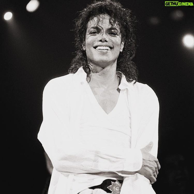 Taj Jackson - 27K Likes - 11 years ago today the world lost the greatest entertainer of all time. Although his talent was a gift from God, him sharing it was a gift to us. The world is darker place without Michael Jackson in it. His love and light is truly missed by us all.
I love you uncle Michael!