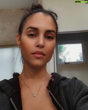 Taj Jackson Instagram - Happy birthday to my wife, also known as my better half. Thank you Thayana for always being you. I wake up everyday feeling blessed with you by my side. You’ve been the perfect mom and role model for our little baby girl Taylor. Can’t wait to spend our future together.