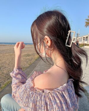 Takei Sara Instagram - ちょっと肌寒いのに無理したから鳥肌がすごい(((( '-' ))))