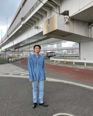 Takumi Kizu Instagram - 2024年3月岐洲匠カレンダーはデニム男
もう3月だって、なにする？
俺はとりあえずトイレ行ってくる
３月初トイレ！！イェーイ
#3月
