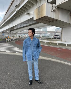 Takumi Kizu Instagram - 2024年3月岐洲匠カレンダーはデニム男
もう3月だって、なにする？
俺はとりあえずトイレ行ってくる
３月初トイレ！！イェーイ
#3月