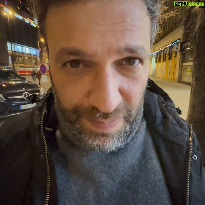Taleh Yuzbayov - 9.4K Likes - Praqa. Daha canlı, daha ucuz və daha əyləncəli. Məncə bu şəhəri sevməmək mümkün deyil. Avropda son günümüz məhz bu şəhərdə oldu və dadı damağımda qaldı. @aviasales.az -ın təqdim etdiyi biletlərlə geri döndük! Növbəti səfərlərədək!