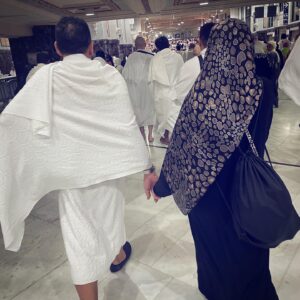 Tamer Hashem Instagram - اللهم لك الحمد حمدًا لا ينبغي إلا لك لا إله إلا أنت أنا المهموم الذي فرجت فلك الحمد و الحمد لله في حزني و في سعدي و الحمد الله على جميع نعمك يا الله 🤍🙏