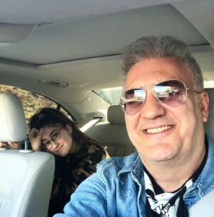 Tamer Karadağlı Instagram - 3 ay sonra kavuştuk ama sosyal mesafe..
