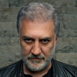 Tamer Karadağlı Instagram - Çok pis bakarım..
