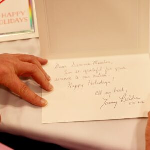 Tammy Baldwin Instagram - Our service members serve our country with courage & bravery and their service doesn’t stop for the holiday season.

I was happy to sign holiday cards for our heroes serving overseas and thank them for their sacrifice in keeping us safe. 

Thank you for having me, @americanredcross!