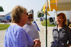 Tammy Baldwin Instagram - I spent my morning at Zwieg's Maple Acres, a 7th-generation dairy farm with the Watertown Agri-Business Club to talk about all things dairy. It’s always a treat to meet with Wisconsin families!