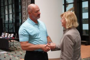 Tammy Baldwin Instagram - Whether it be helping open a new health care center or meeting with a very talented marching band, there is nothing better than a day on the road in Wisconsin!