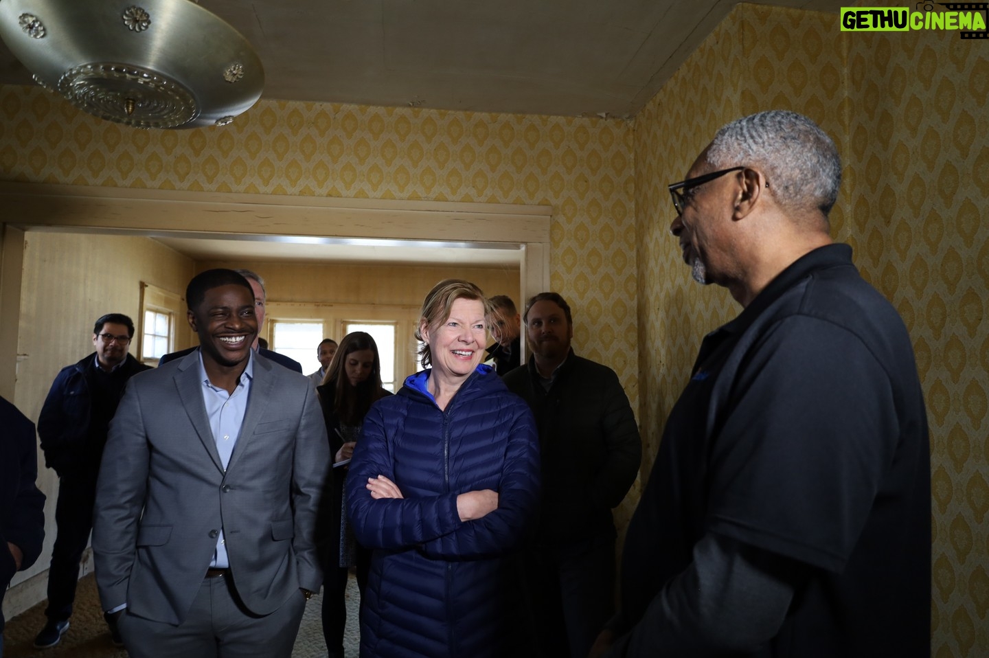 Tammy Baldwin - 234 Likes - Iām in Milwaukee today touring a foreclosed property that will be rehabilitated and prioritized for sale to a first-time home buyer. This is what it looks like to invest in affordable housing in Wisconsin & give first-time home buyers the support they need to build their future!