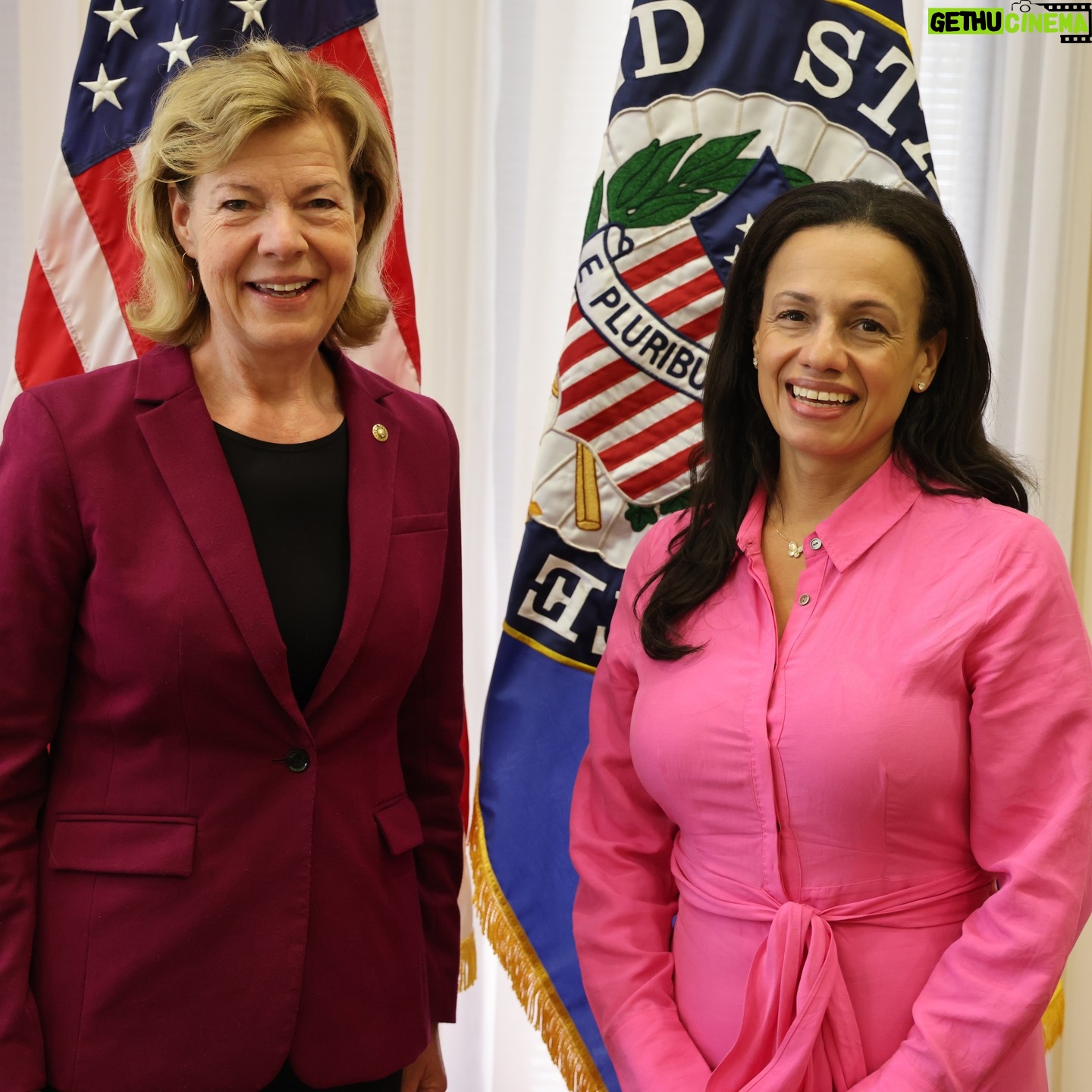 Tammy Baldwin - 212 Likes - Every American deserves the right to control their bodies and families. Itās that simple.
I stand with Planned Parenthood and @plannedparenthood President Alexis McGill Johnson as we work to restore womenās freedom to access abortion care in Wisconsin and across the country.