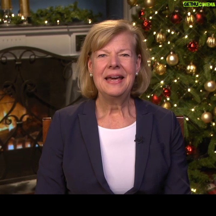 Tammy Baldwin - 322 Likes - Happy Holidays, Wisconsin! āļø