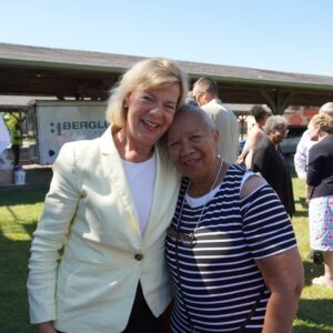 Tammy Baldwin Instagram - Happy to join RYDE Racine to celebrate funding I delivered to improve public transportation and invest in Racine’s electric bus fleet! These investments will ensure the wheels on our buses are moving us toward a more sustainable future. 🔌 🚌