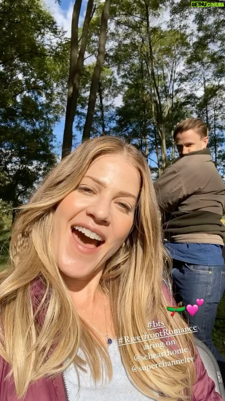Tammy Gillis - 280 Likes - We have zero fun together.
🤣
@mrmorgandavidjones
🤣
⠀⠀
#RiverfrontRomance airs on @schearthome @superchanneltv all through October, including my birthday!! 🛶 💕🎂
⠀⠀
#Scorpio #onset #onlocation #actresslife #scheartandhomers #hallmarkies #hearties #POstables