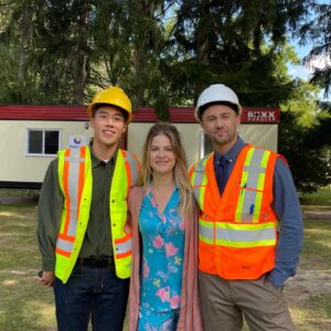 Tammy Gillis Instagram - Get your hard hat ready👷🏻‍♂️👷🏼‍♀️👷‍♂️cause these two @mrmorgandavidjones @jjjonathankim are about to blow you away!
.
#RiverfrontRomance 🛶💕premiering Saturday, October 2, 2021 on @schearthome. #2weekcountdownbegins
.
Yes. I am wearing pajamas 🤣
.
#hunksofhallmark #hallmarkies #romcom #bts #romance #movie #toronto #actresslife #onset #premiere #heartandhome