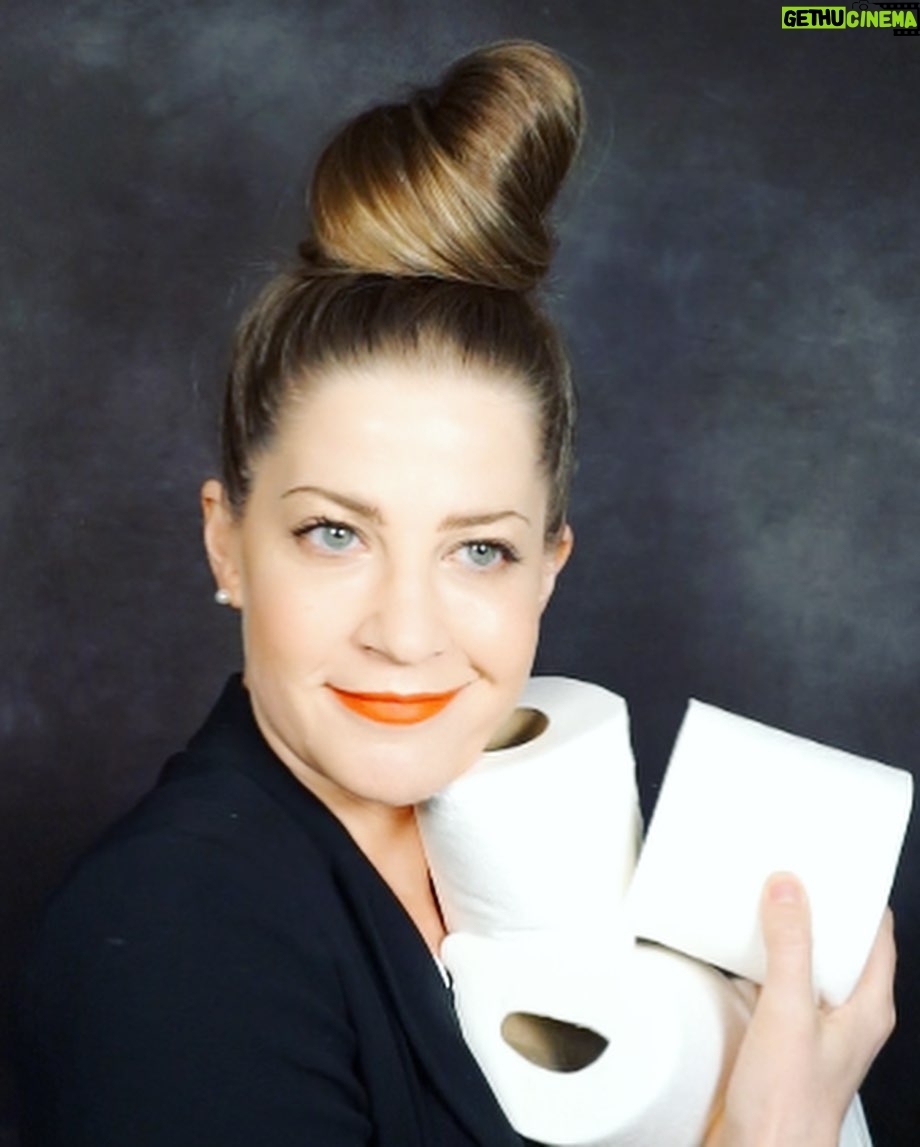 Tammy Gillis - 655 Likes - The devil is in the details 😈 🧻 😉
⠀⠀
How I love a fun comedy audition! #playtime #gratefuleveryday #bighairdontcare #TPforthewin 😂