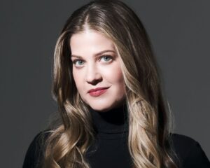 Tammy Gillis Instagram - I’ve got my 👁👁 on you. 
⠀⠀
#4daystogo till the #premiere of #RiverfrontRomance airing Saturday, Oct 2, 2021 on @schearthome 🛶💕 Come tweet with us!  Well be sharing more #bts photos and stories.
⠀⠀
📸 by @alexwaber
💄💇🏼‍♀️ by @mac.muartistry