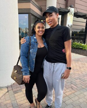 Tammy Jackson Instagram - Had a great time this weekend with my family and friends in Minnesota. So happy to be able to be there to celebrate my mom and brothers birthday with them 🎉❤️🙏🏽