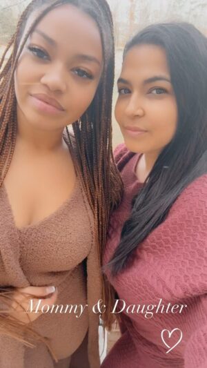 Tammy Jackson Instagram - Someday when the pages of my life end, I know that you will be one of the most beautiful chapters 🤍 #MommyDaughterBond