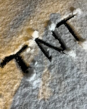 Tanatorn Saenangkanikorn Instagram - Our first snow^^