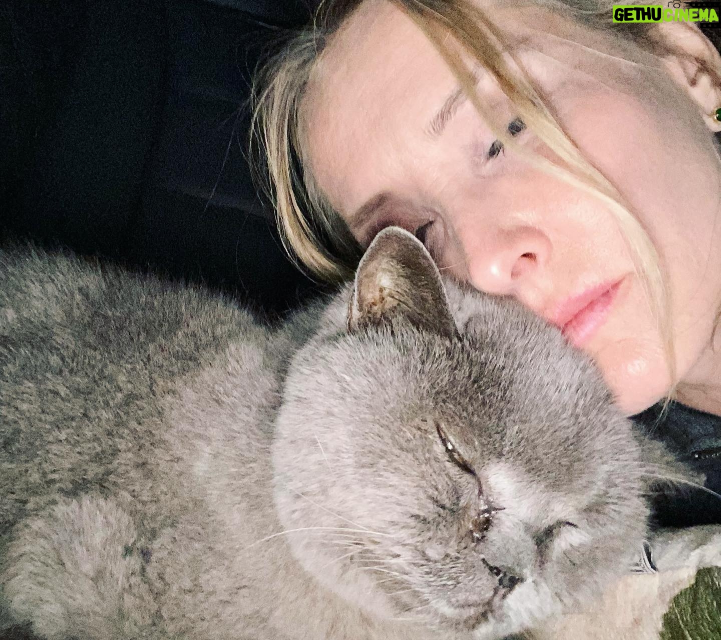 Tanja Ribič - 0.9K Likes - Zbogom, Bibi moj. Poljubčkaj mi Mikija. 🖤🩶