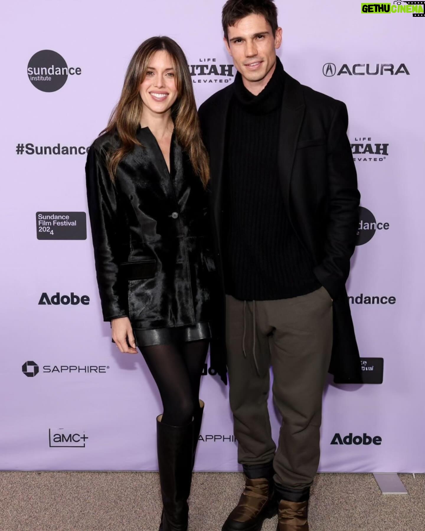 Tanner Novlan - 3.6K Likes - All pie is good pie at Sundance. #hitman @glenpowell @allsaints