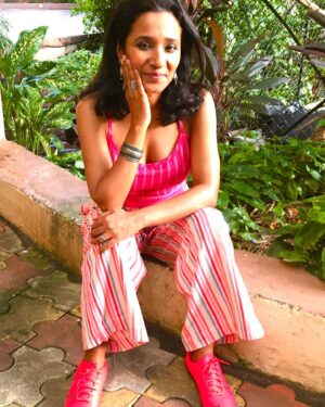 Tannishtha Chatterjee Instagram - Casual clicks…. Inspired by #barbie #mumbai  #versova #monsoon greens