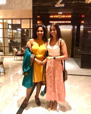 Tannishtha Chatterjee Instagram - Was such a pleasure moderating the Q n A of a very significant film @whilewewatched at @mumbaifilmfestival with director #vinayshukla n @ravishkumar.official  The  session ended past midnight and yet people were not ready to leave. What an inspiring level of engagement.  Styled by @simran_wadhwani  Dress @forever21_in  Jacket @stereoclothingbynikita  Earrings @theetherealstore_.  Thanks for the pictures @thebombaywalla