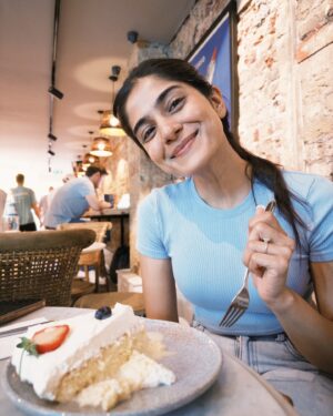 Tanvi Malhara Instagram - A whole lotta coffee and a whole lotta love and that was my Summer’24🧡

#summers #beautiful #UK #london #coffee #tanvimalhara